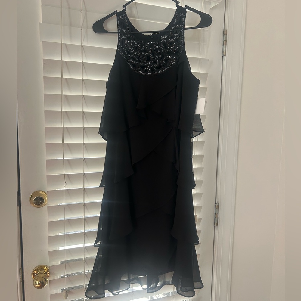 Elegant Black Sleeveless Dress